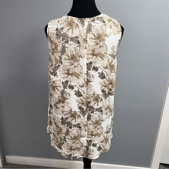 Aritzia - Babaton Top - Picture 4 of 8